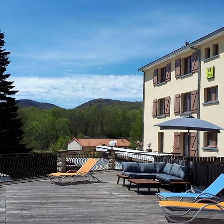 Logis La Rose Des Vents Hotell Volvic Exteriör bild