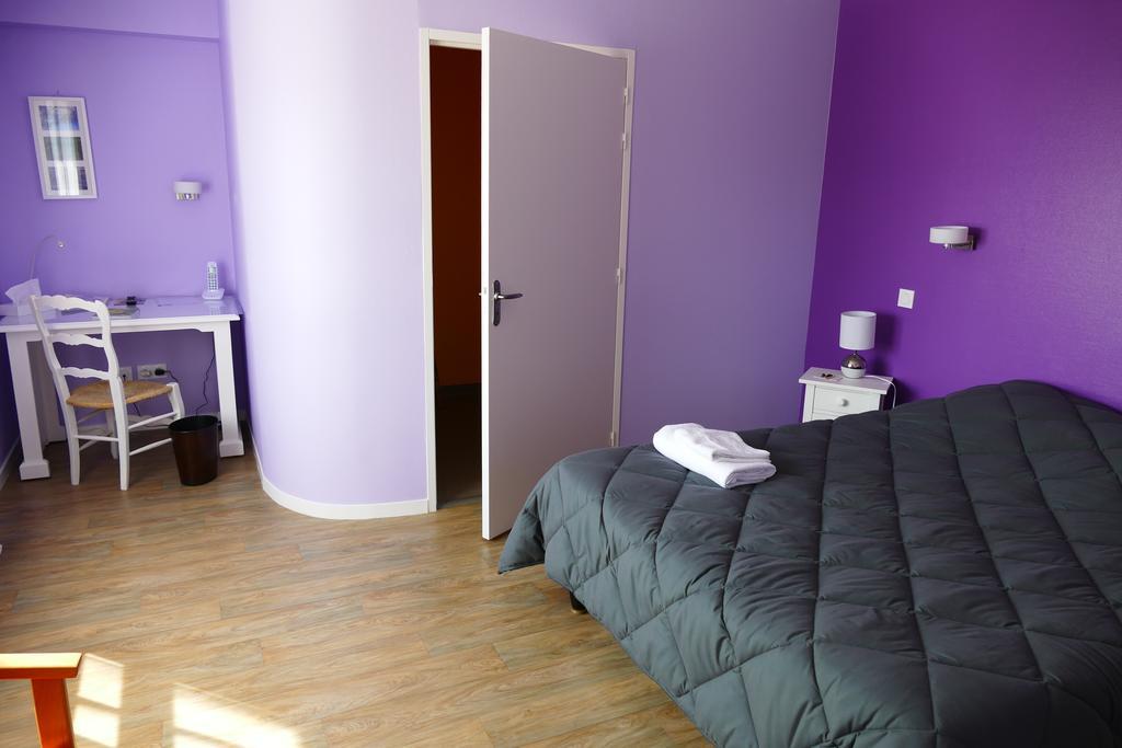 Logis La Rose Des Vents Hotell Volvic Rum bild