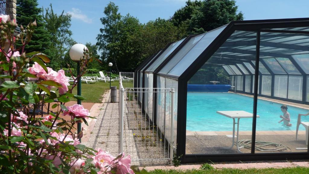 Logis La Rose Des Vents Hotell Volvic Rum bild