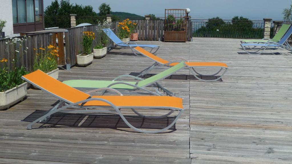 Logis La Rose Des Vents Hotell Volvic Exteriör bild