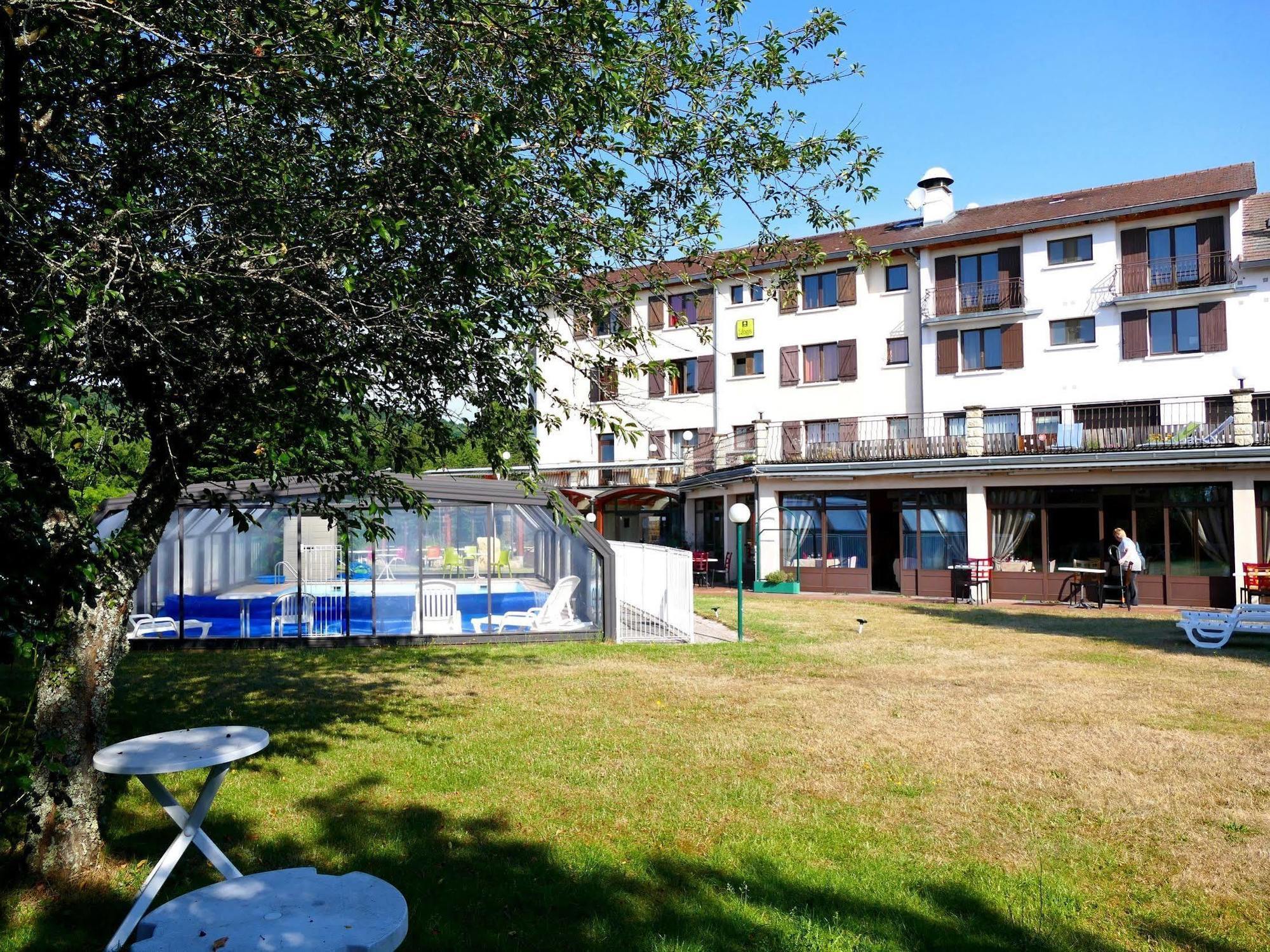 Logis La Rose Des Vents Hotell Volvic Exteriör bild